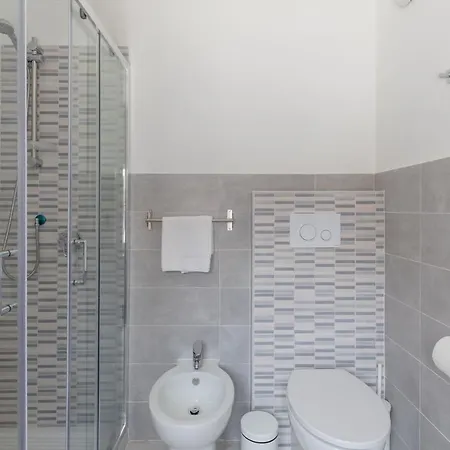Lejlighed Iflat Opera Penthouse With Terrace Rom